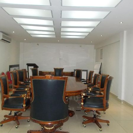 Airport Plaza Hotel Juba Kültér fotó